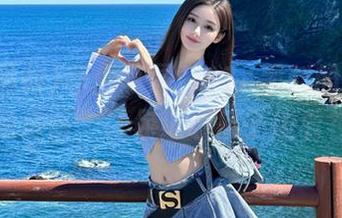 非你莫属！17c黑料的永久观看免费版，让你边嗑瓜子边看视频