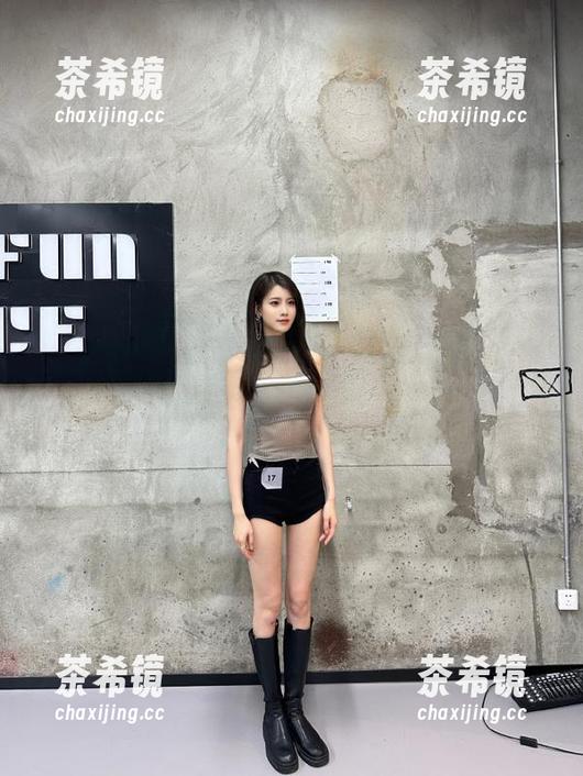 听说你不敢下载17吃瓜？那你就OUT了，快点赶上这股边吃边聊的潮流！