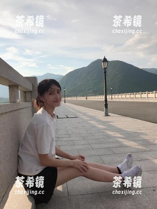 视频首发：17吃瓜中心给你不一样的八卦体验
