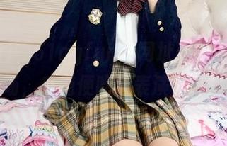 “51cgfun”网址里的人像个小剧场，瓜随便吃，表演更精彩。