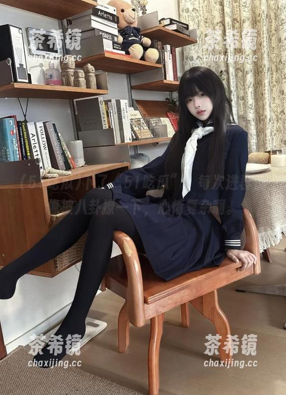 下了“51吃瓜”，每次进群都像被八卦撩一下，心情复杂啊。