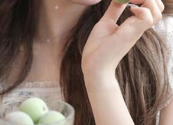 赖在51吃瓜网的地址，真心每天都有瓜可以换个口味，太销魂了！