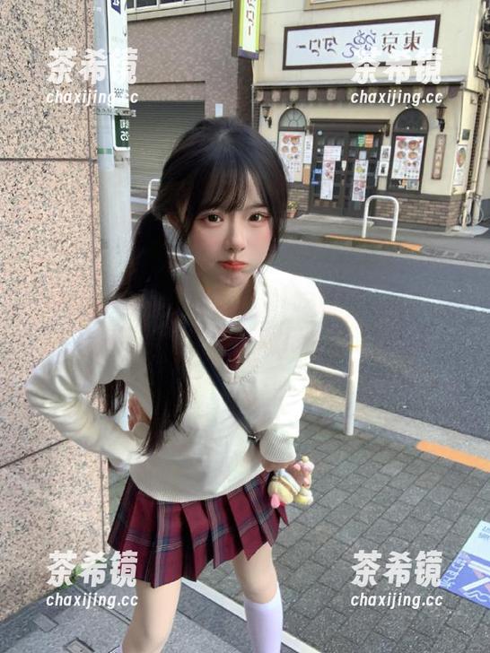 网页里91吃瓜中心的霓虹炫目，瓜都已经流行起来了。