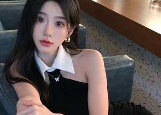 下载“hlw”，与其像个落单的灵魂，何不与万千崩溃合为一体？