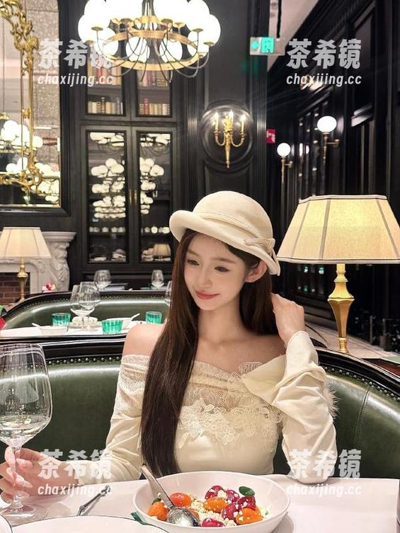 突发！hlwbet上我意外收藏的“摔跤小王”视频，太欢乐了吧！