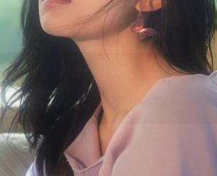 在hlwbet里分享没有底线的八卦，这样的我你们喜欢吗？
