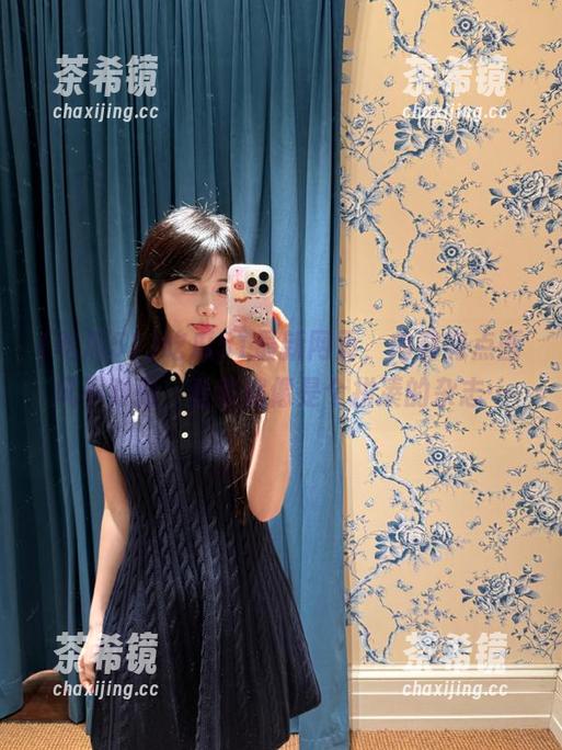 吃瓜51 吃瓜51最新网页,内容有点画风不对劲,看着就像是个拼凑的杂志…