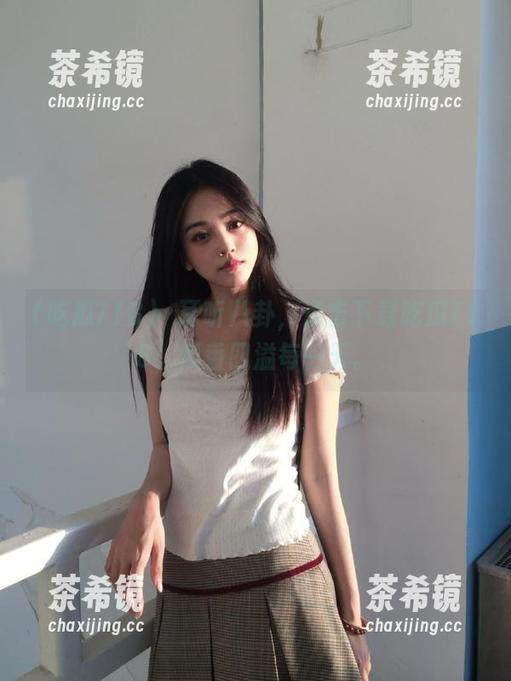 側耳听八卦，点击下载吃瓜718，瓜香四溢每一天。
