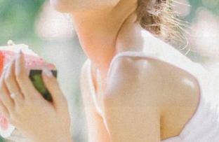 支持安卓的小伙伴，快来吃瓜网，瓜田里的人生百态，看得我直翻白眼！