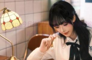 吃瓜网app今日的热门话题，无数心碎评论接踵而至，真成了全民剧场…