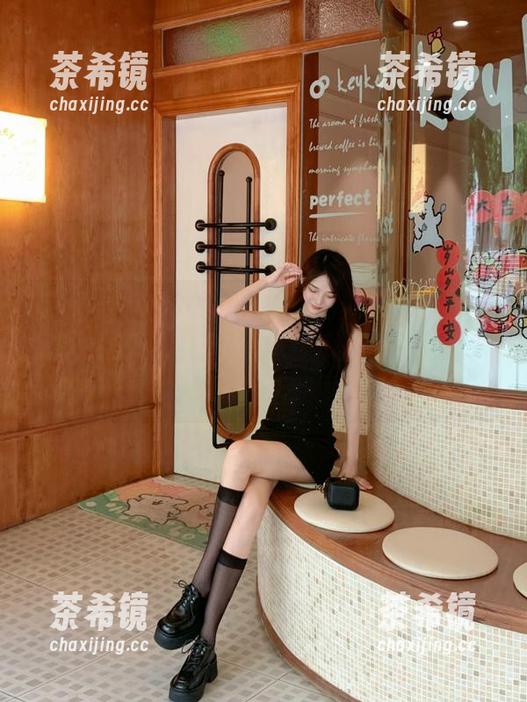 观看“娱乐吃瓜网51”的及时热搜，感觉自己被这条瓜一下子打爆，没想到这么刺激。