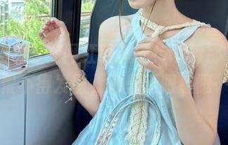 在网红黑料的传送门那，看完后恨不得发图，心里无限感慨……