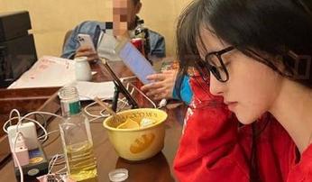 看到黑料不打烊新入口了，说实在的，这瓜也许吃得有点饱了…
