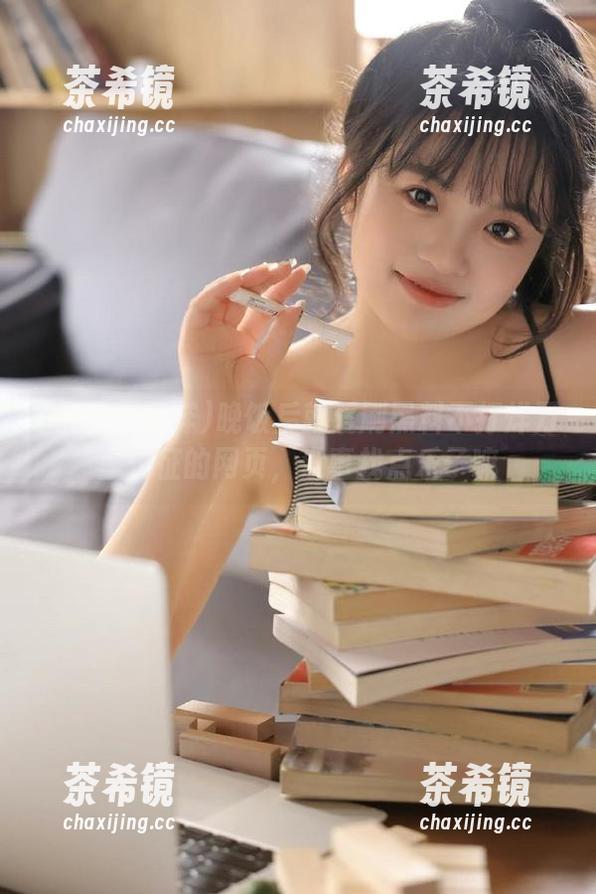晚饭后就爱刷黑料不打烊万里长征的网页，没事找点乐子嘛