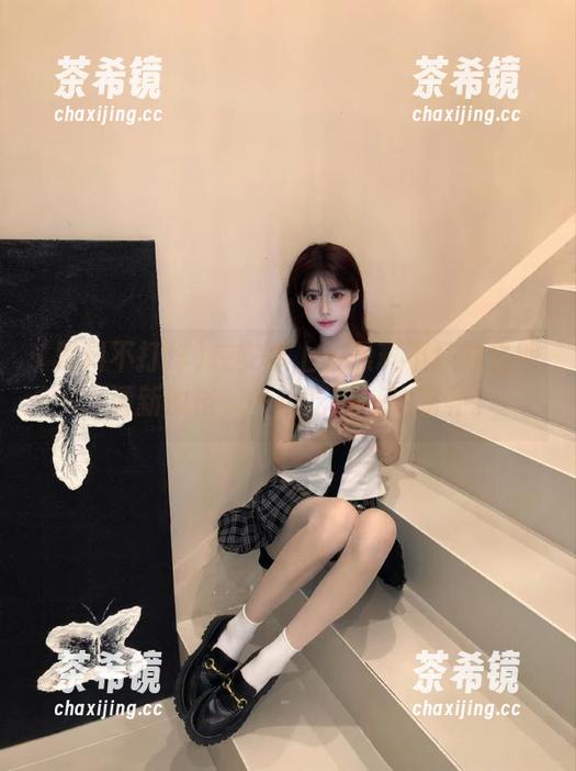 在安卓上看黑料不打烊官网，清新脱俗，一边吃瓜一边脑补。