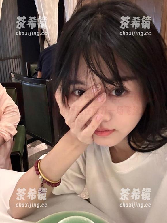 跟着黑料在线app，一路吃瓜到最后，感觉就像是在展开一场飞速播报的旅行。