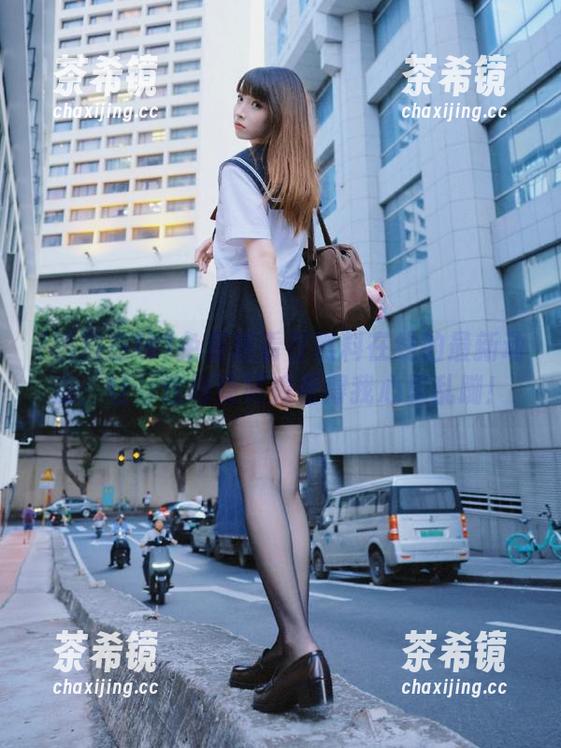 免费观看在黑料在线的最新动态，哇，这场隐秘秀看得我心里乱蹦！