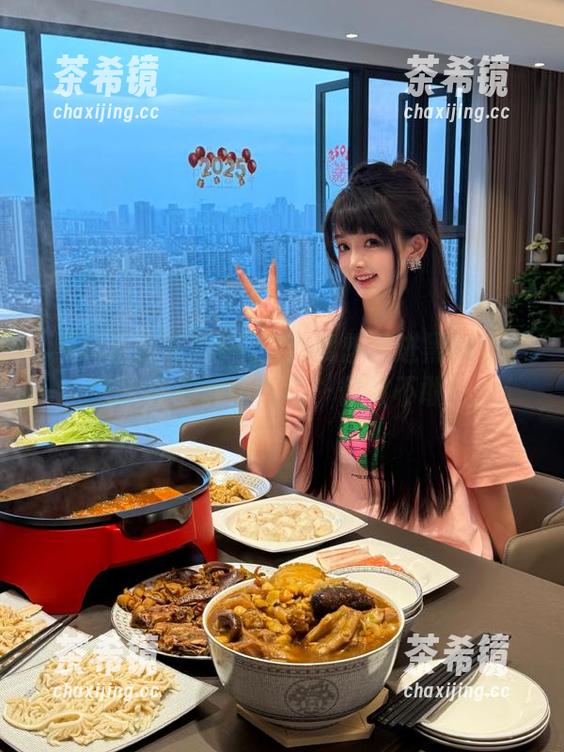 黑料正能量 信不信我就想跳进黑料正能量官网的微博入口,你敢不敢?