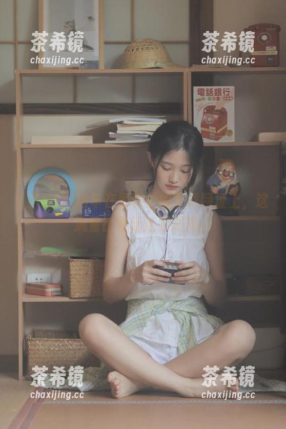 堵车在黑料社的下载网址上，这流量比春运还要爆满。