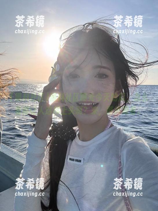 黑料社区曝光今天的瓜，怎么看得让人这样上头啊？来，继续观看。