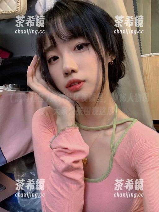黑料社区视频里，神秘人物现身，大家快来围观这瓜！
