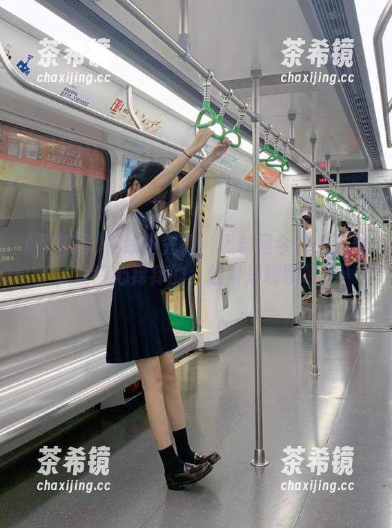 在线抢先知：黑料网今日的猛料，让我心痒痒的，赶紧来聊聊吧！