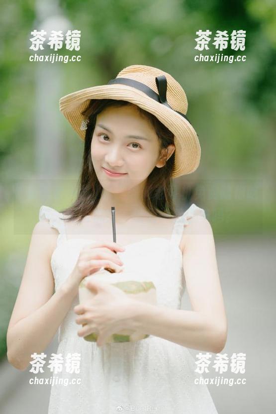 哇，黑料老司机免费陪你吃瓜，抓紧机会，咱们一起上车吗？